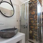 Avista Private